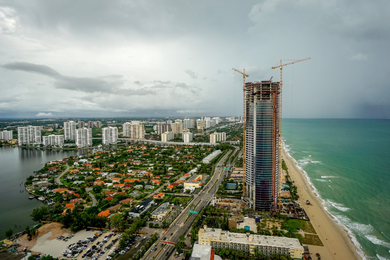 Cervera gives vote of confidence regarding Chinese buyers in Miami